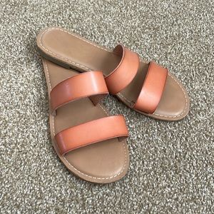 GAP sandal